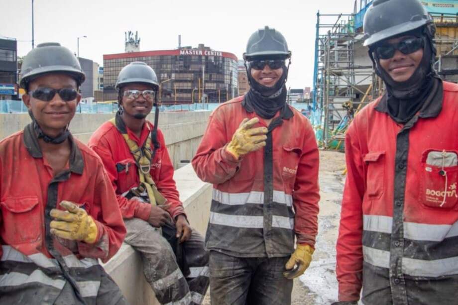 Las personas interesadas pueden postular su hoja de vida, con los demás documentos requeridos, a través de los canales de atención del Punto IDU de cada frente de obra.