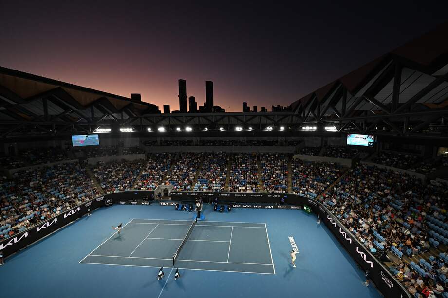 El Australian Open es el primer Grand Slam del año y es conocido por sus altas temperaturas y lujosos centros deportivos.