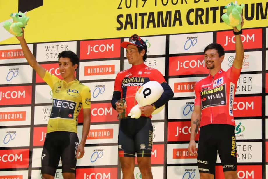El colombiano Egan Bernal compartió podio con el japonés Yukiya Arashiro y el esloveno Primoz Roglic. / Criteriun de Saitama