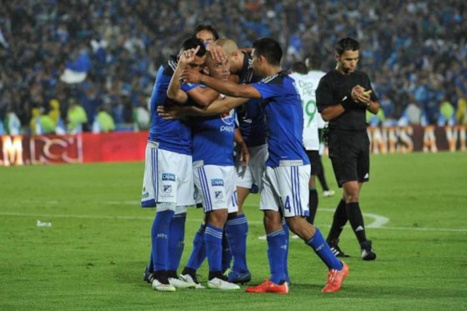Mayer Candelo celebra el tercer gol de los embajadores contra Deportivo Cali en El Campín. Foto: Archivo