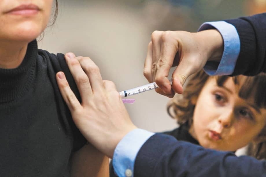 Que Colombia pueda producir vacunas humanas para el COVID-19 parece un verdadero sueño muy difícil de cumplir.