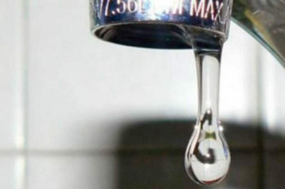 Desabastecimiento de agua potable en Santa Marta genera protestas