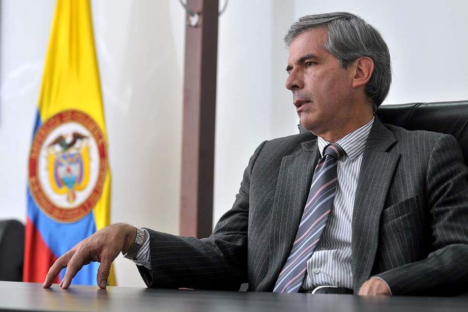 El ministro de Justicia, Yesid Reyes, afirma que sólo deberán renunciar “los magistrados que hayan actuado mal”. / Cristian Garavito