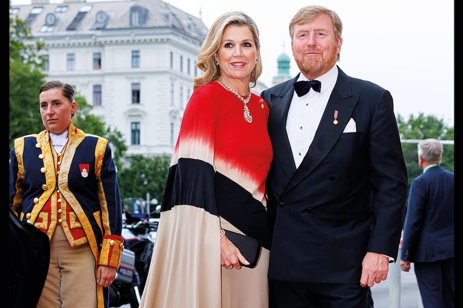 Guillermo Alejandro y Máxima son los reyes en Países Bajos