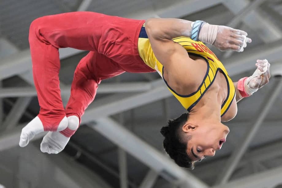 Ángel Barajas lleva tres medallas en el Mundial Juvenil de Gimnasia.