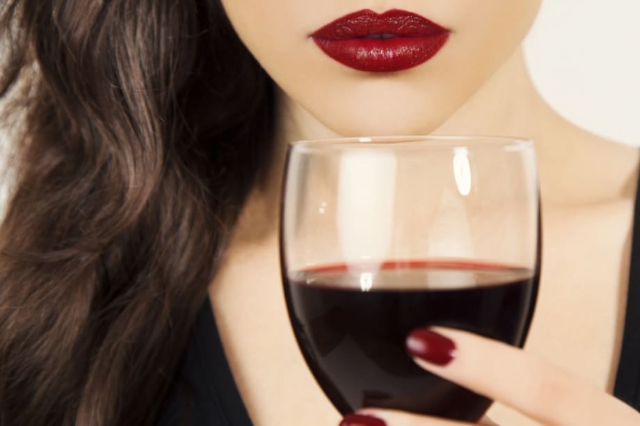 El peligro aparece por el lado de la sextorsion, término utilizado para denominar la extorsión por videos de contenido sexual. Para evitar esta exposición pública, el especialista consultado recomienda no filmar el rostro y si se hace hacerlo con una máscara que no revele la identidad.