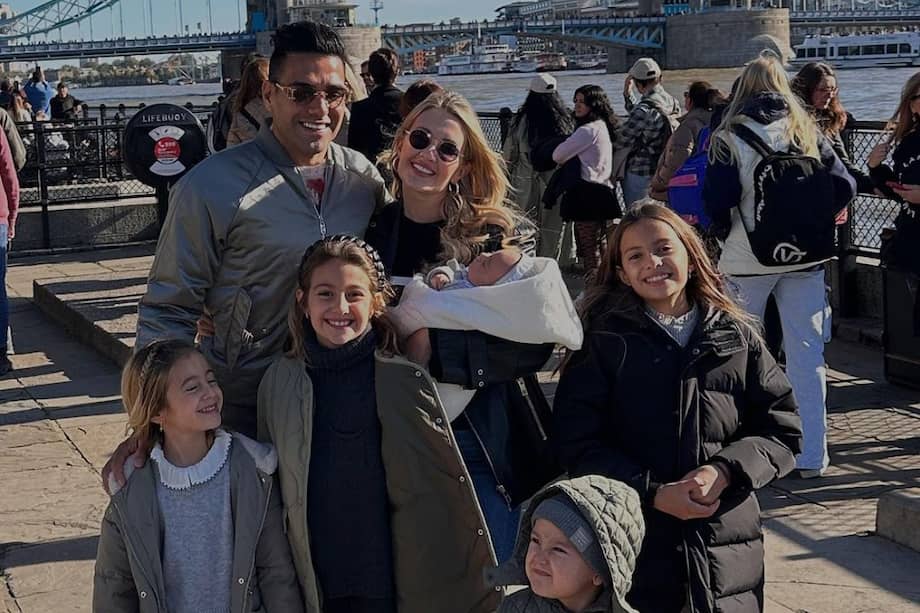 Por medio de redes sociales y mediante un dinámica de preguntas y respuestas, los seguidores de Tarón le preguntaron si en sus planes estaba tener otro hijo.