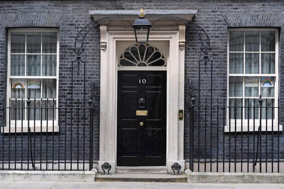 Tras abandonar el hospital en el que se encontraba, el primer ministro británico, Boris Johnson, elogió al enfermero portugués. / EFE