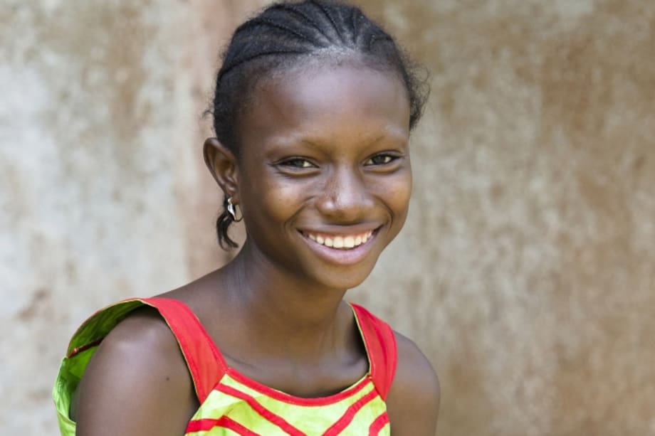 ¡Prohíben la mutilación genital femenina en África!