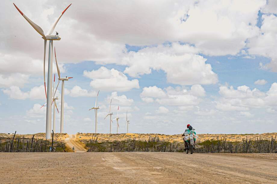 La demanda de energía en Colombia debería crecer un 2.5% anual, pero ha crecido alrededor del 5%