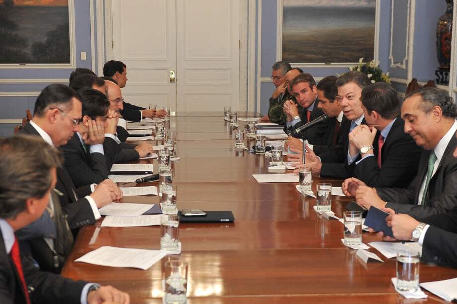 Diálogos de Paz de Santos reciben pleno respaldo de mesa de unidad nacional