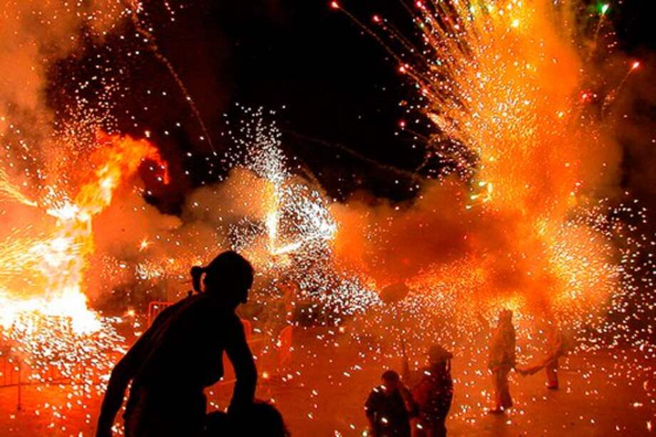 Festival de Verano ofrece muestra de pirotecnia