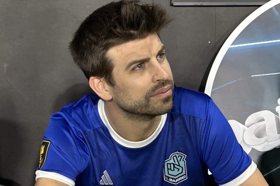 Gerard Piqué hizo parte de uno de los equipos en el partido Ibaefenico, para recaudar fondos para causas sociales.
