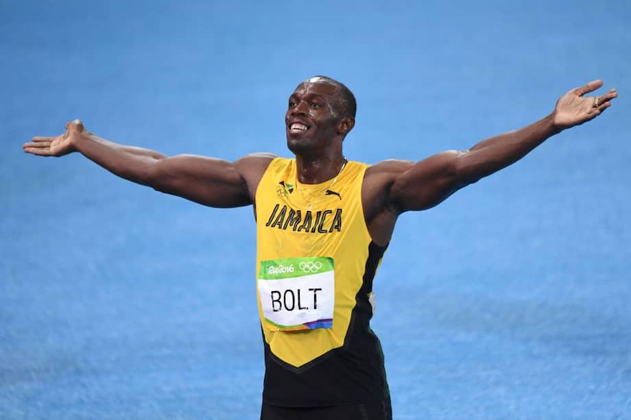 Usain Bolt celebra su triunfo de este jueves en la noche en la prueba de los 200 metros de los Olímpicos de Río de Janeiro. / AFP