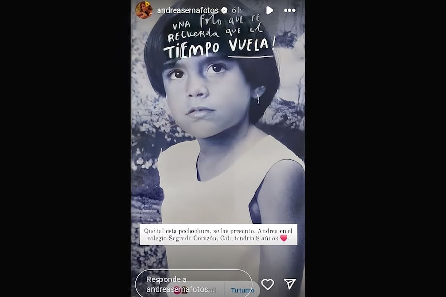 La foto de la infancia de Andrea Serna se publicó como parte de una popular tendencia de Instagram llamada 'una foto que te recuerda que el tiempo vuela'.