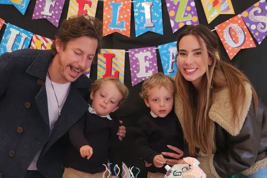 A pesar de su separación, Alejandro Riaño y Mari Manotas demostraron que sus hijos son primero, celebrando juntos el cumpleaños de sus gemelos.