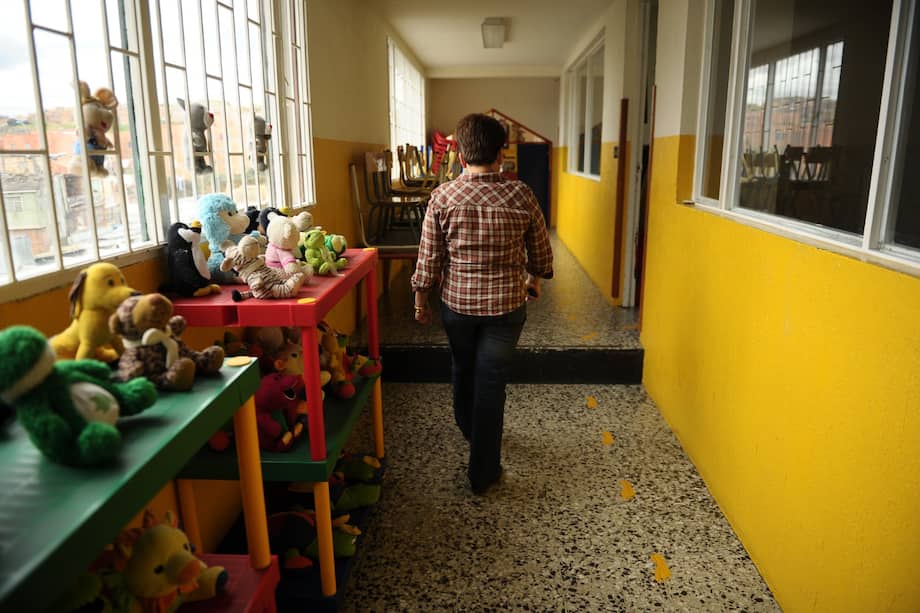 Gracias a estas mujeres hay cerca de 14.000 niños que vuelven a sentir el afecto en familia y crecen en hogares seguros.