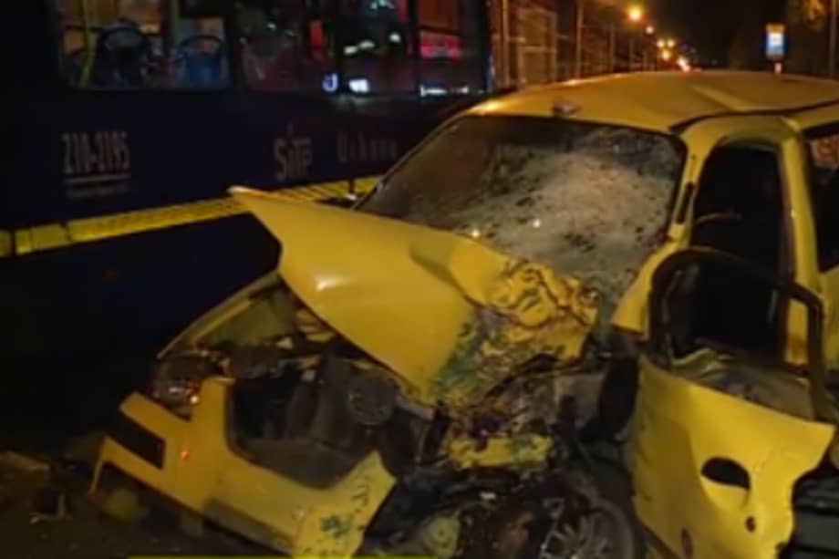 Taxista murió luego de chocar contra bus del Sitp