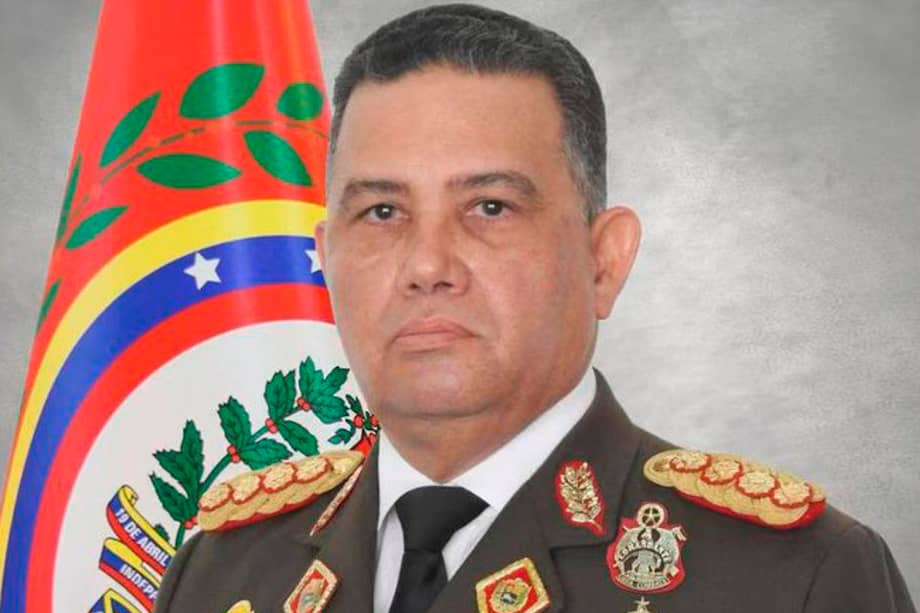 El nuevo ministro de Defensa, Gustavo González López