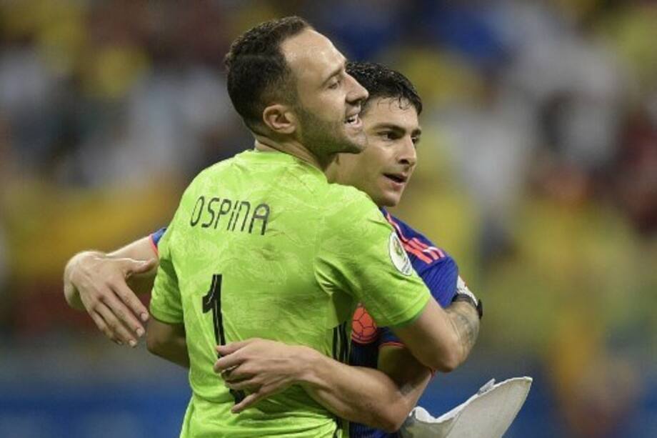 David Ospina y Stefan Medina durante el partido Colombia vs. Argentina. / AFP