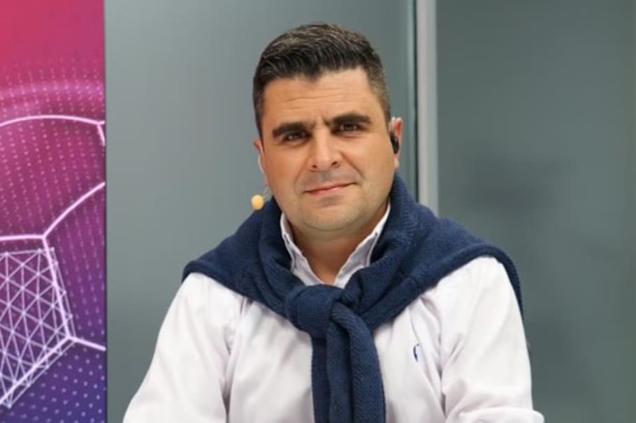 El experto en deportes está casado desde hace más de 15 años y tiene dos hijos.