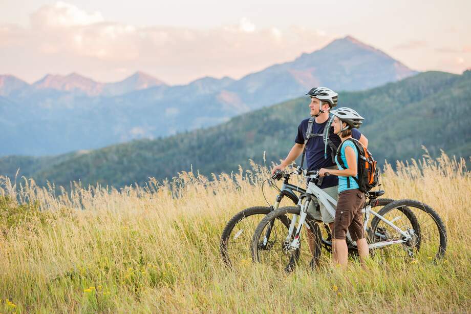 El turismo deportivo desempeña un papel clave en la mejora del crecimiento económico y el desarrollo social en muchos destinos.