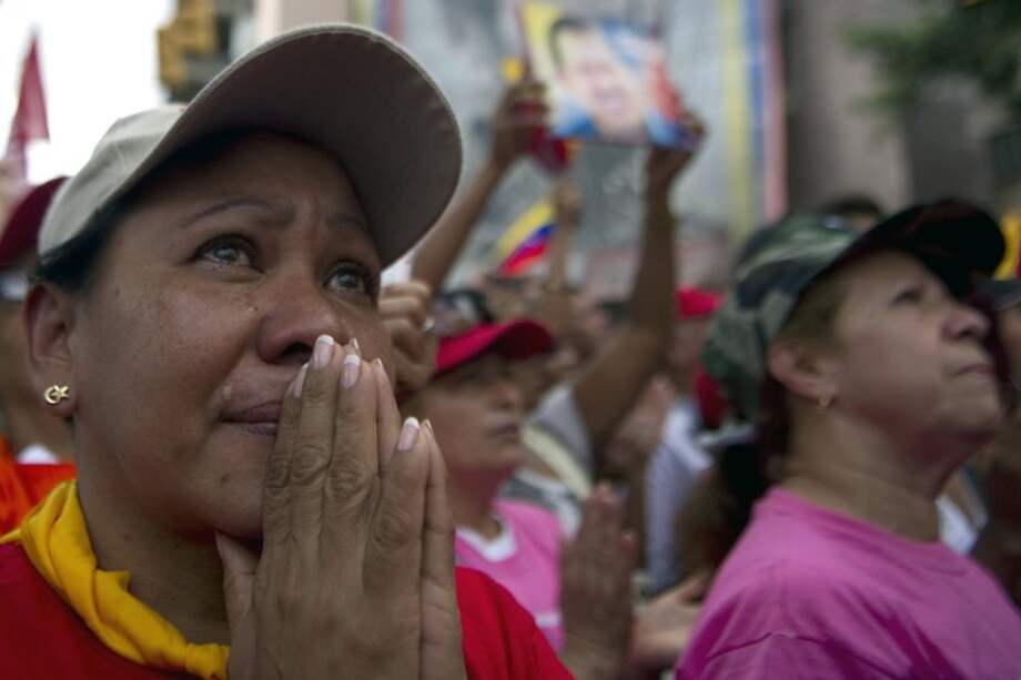 Millones de venezolanos oran por la salud de Hugo Chávez / AFP