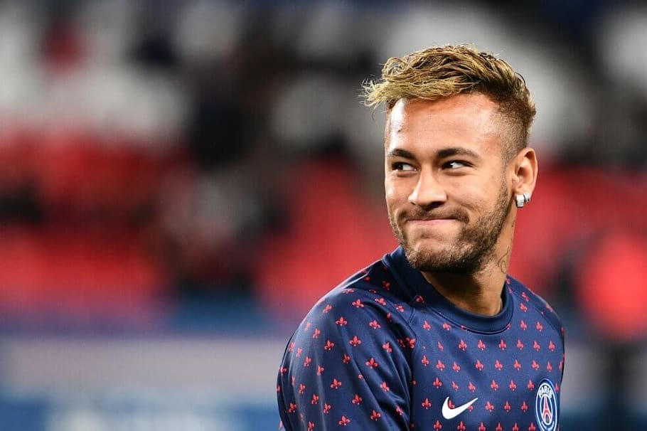 4 radicales cambios de look de Neymar en su llegada a las Eliminatorias de Qatar
