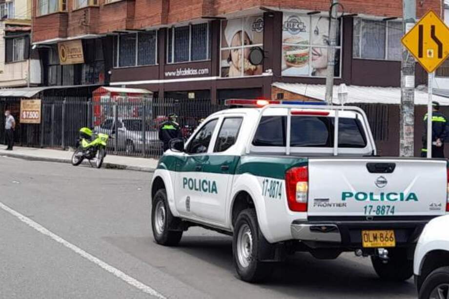 Muere uno de los policías atacado por hombres armados en el sur de Bogotá