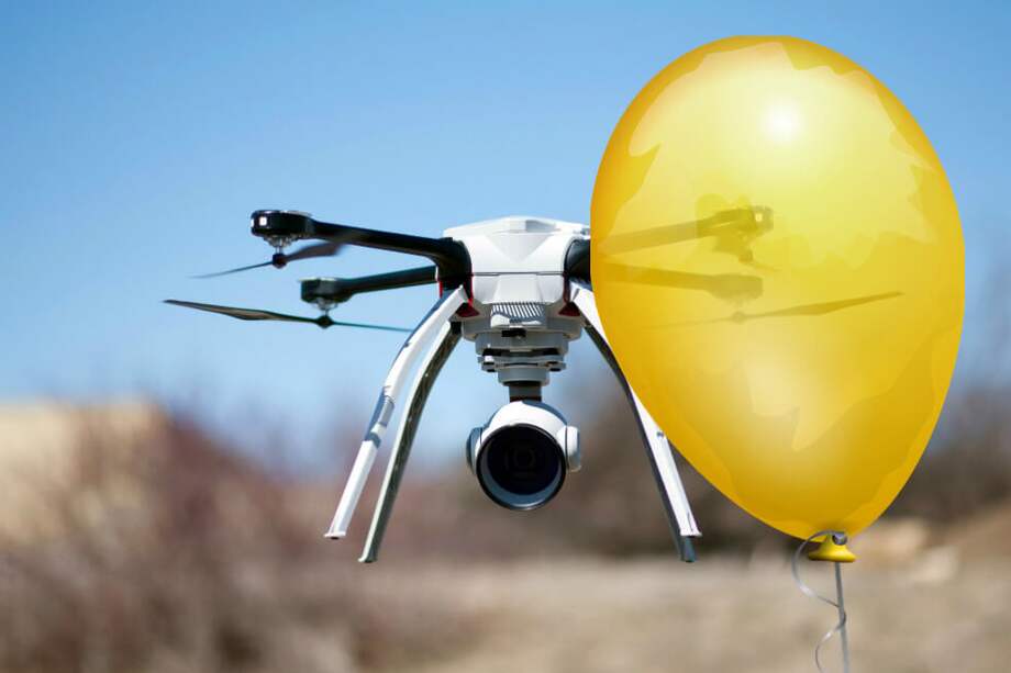 Según el oficial el globo venía de un barrio cerca al aeropuerto / Bloomberg