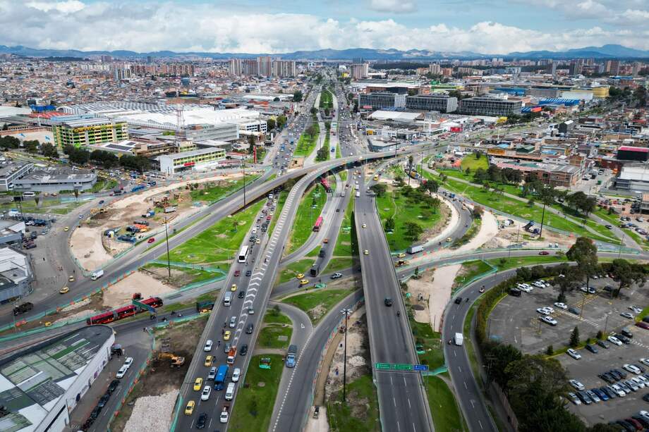 Puentes de la intersección vial donde se encuentran las avenidas calle 13, Sexta, carrera 50 y Las Américas, en la localidad de Puente Aranda, que serán inhabilitados para darle paso a las obras del tramo 1 del proyecto La Nueva 13.