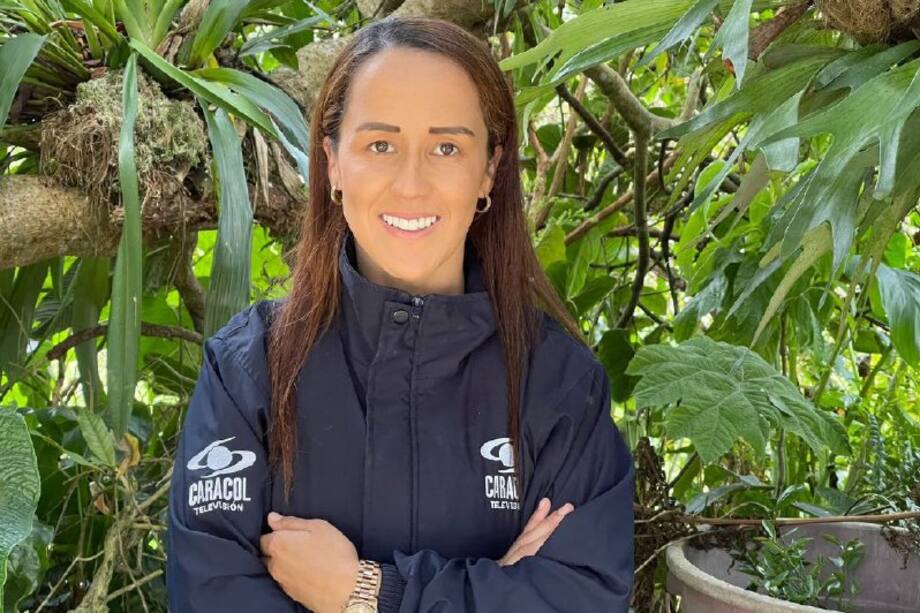 La reconocida periodista de Noticias Caracol revivió un video de la vez que hizo su primer reportaje. ¿Qué tal lo hizo?
