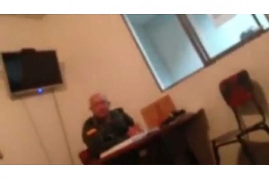 Trasladan a Policía de Remedios, Antioquia que exigía falsos positivos