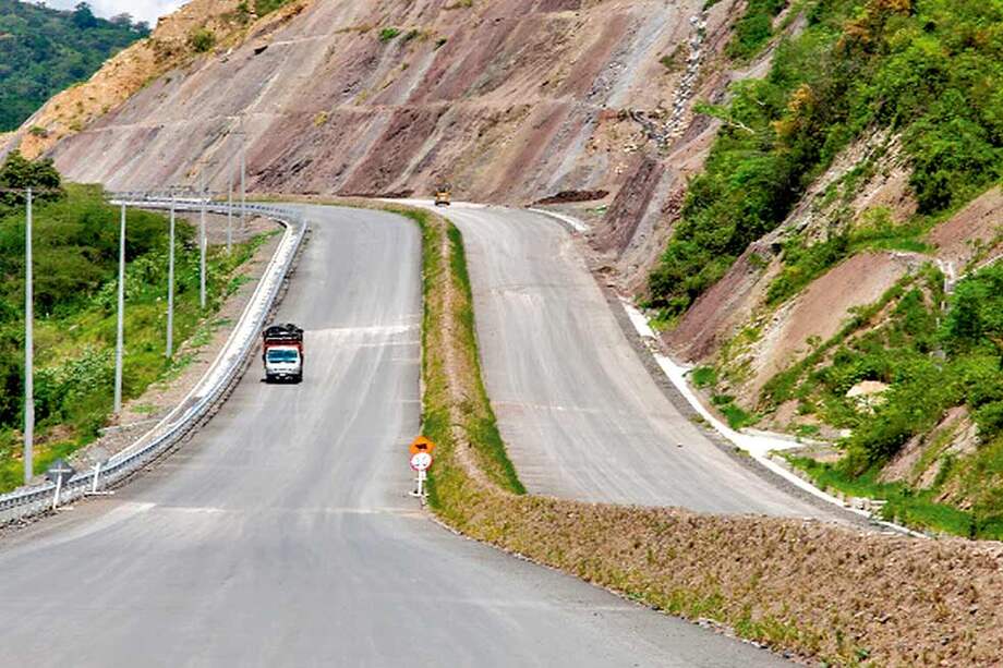 Se crea un impuesto de valorización que pagarían los propietarios de predios rurales beneficiados por una obra pública. / Archivo.
