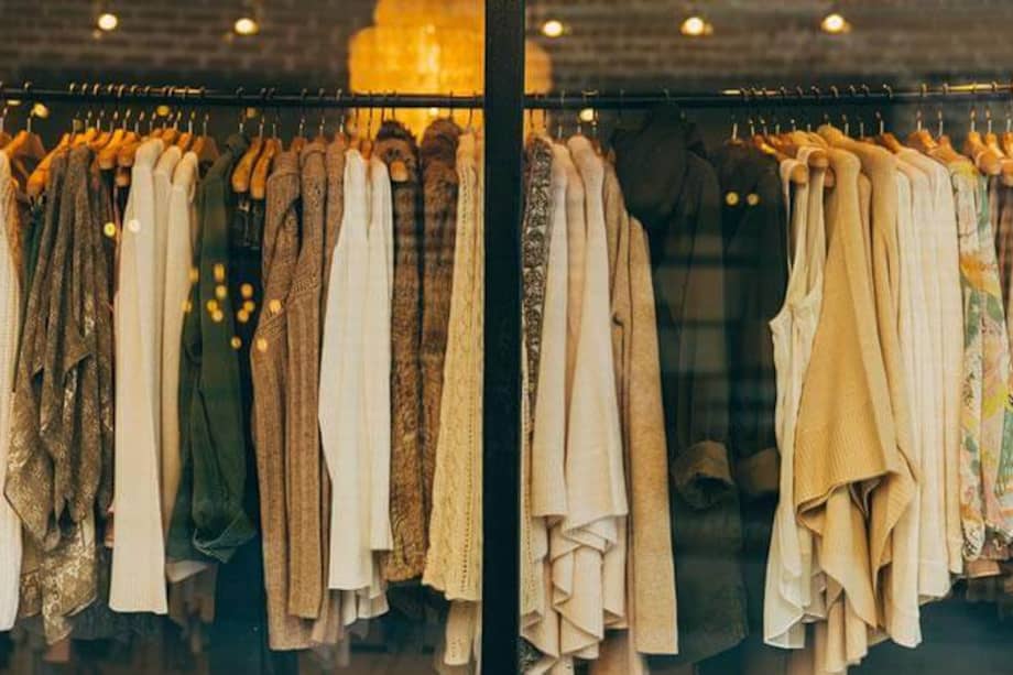 El texto del PND aprobado en primer debate incluyó aranceles a la importación de prendas de vestir. / Pixabay