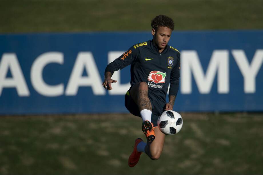 Neymar no juega un partido desde el pasado 25 de febrero. / AFP