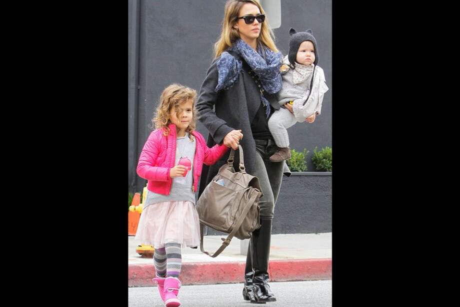 Jessica Alba con sus dos hijas, Honor y Haven.