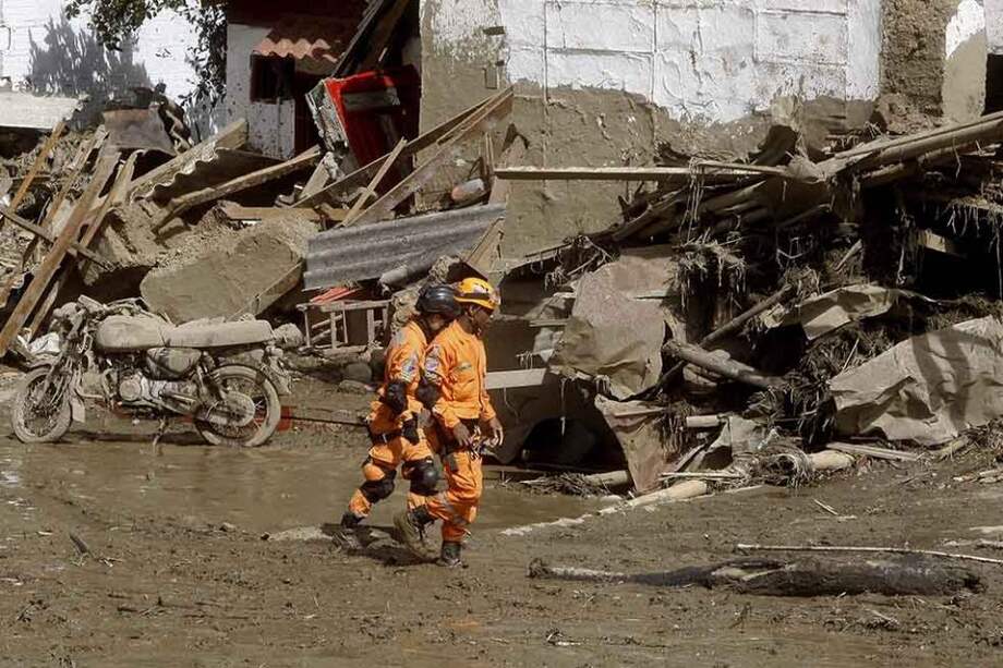 El Gobierno busca desplegar redes de comunicación para atender desastres. / EFE