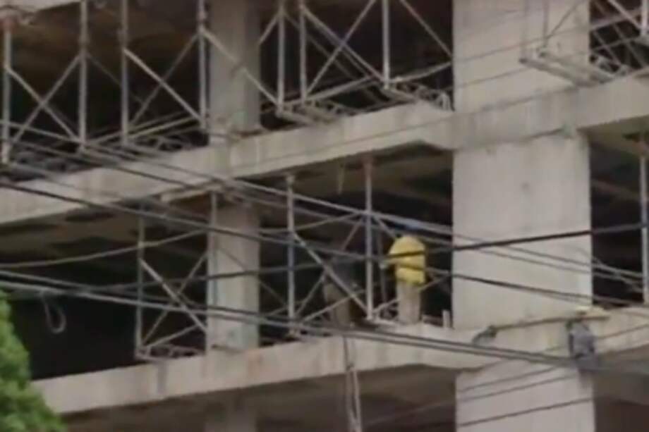 Dos obreros recibieron descarga de 11.400 voltios