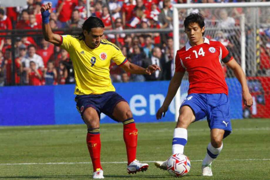 Selección chilena viajó a Colombia con la meta puesta en los tres puntos