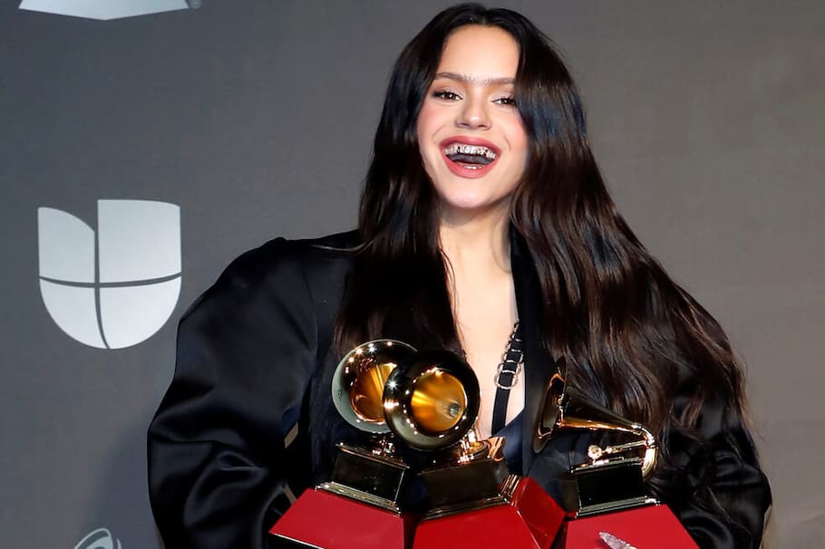 Fundas de dientes de oro y la moda peligrosa entre las celebridades