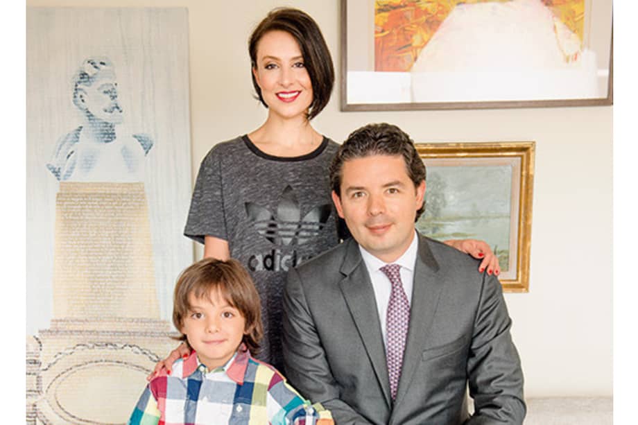 Aníbal Fernández de Soto y su familia.