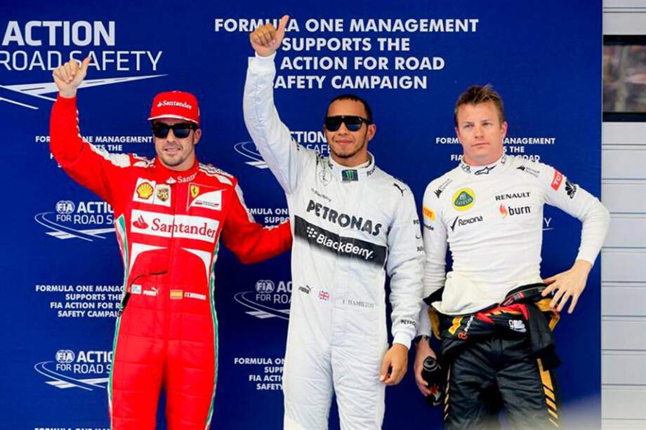 Lewis Hamilton (c) saldrá primero, Kimi Raikkonen (i) segundo y Fernando Alonso (d) tercero.