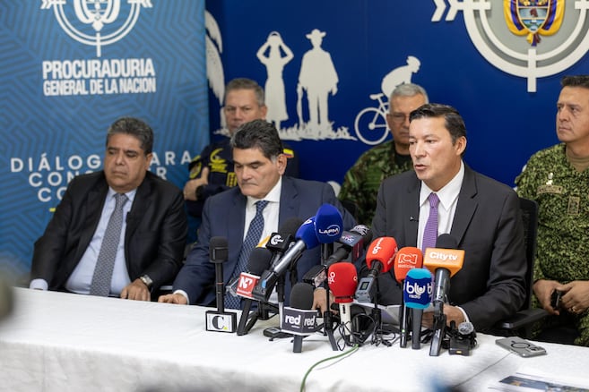 Registraduría y Procuraduría hacen llamado a no usar celulares en los puestos de votación