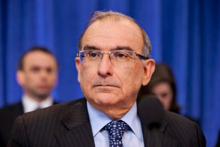 Ni el Gobierno ni las Farc escogieron el grupo de víctimas: Humberto De la Calle