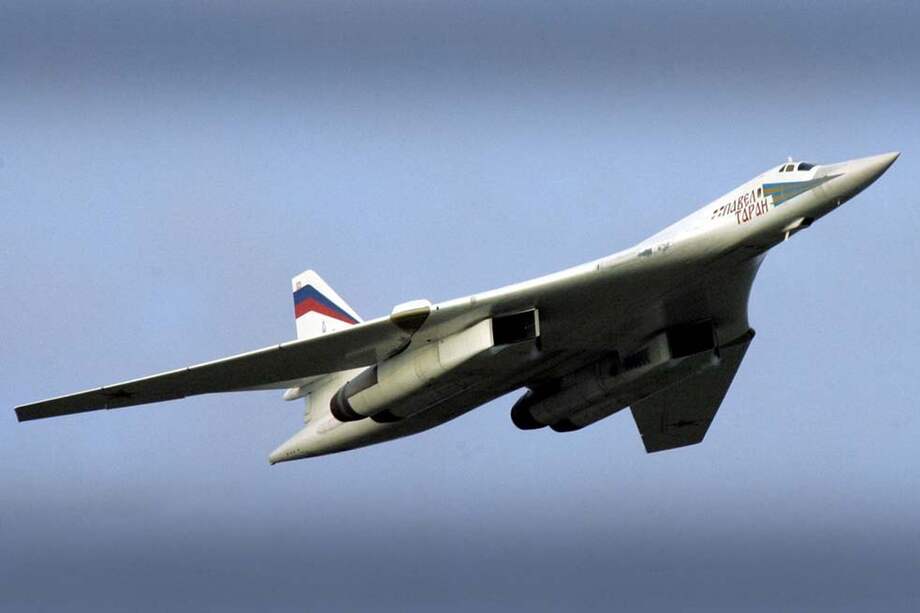 Bombarderos rusos Tupolev 160 habrían sobrevolado sin autorización el espacio aéreo colombiano, en un vuelo Caracas-Managua.