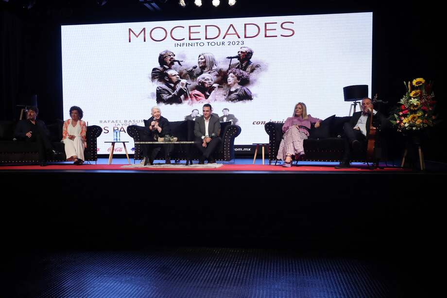 MEX6998. CIUDAD DE MÉXICO (MÉXICO), 05/06/2023.- Integrantes del grupo Mocedades hablan durante una rueda de prensa hoy, en Ciudad de México (México). La agrupación española Mocedades hará una gira "romántica" y sinfónica por México, uno de los países donde tiene mayor éxito. EFE/Sáshenka Gutiérrez