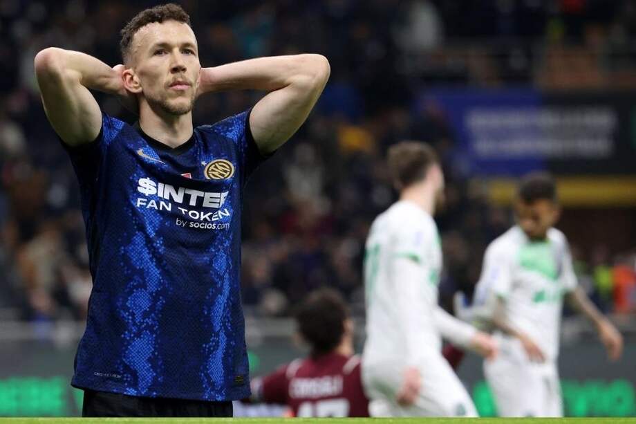 Ivan Perisic se lamenta por la derrota del Inter en condición de local contra Sassuolo.