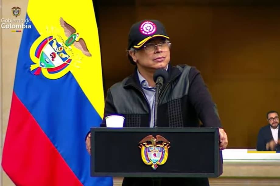 El presidente Gustavo Petro aseguró que, supuestamente, hay un complot internacional para frenar su administración.