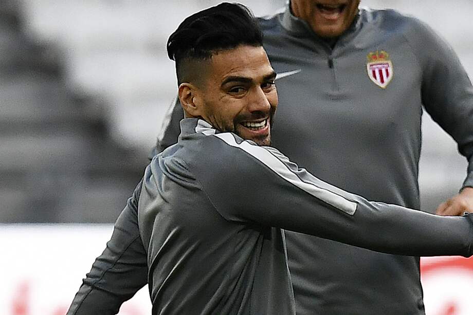 El colombiano Radamel Falcao García durante un entrenamiento con el Mónaco. / AFP